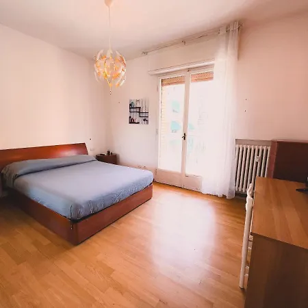 Summer Bed & Breakfast *